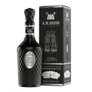 A.H. Riise Non Plus Ultra Black Rum 42% 0,7 l 11